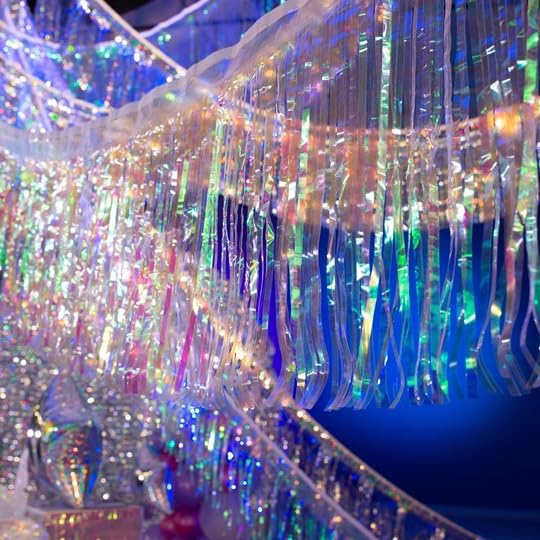 Anderson's Silver Holographic Fringe, 15" x 10' Shiny Decorative Trim for Floats, Parties, Tables, Ceilings, Doorways, Backdrops, and Event Décor - Image 6