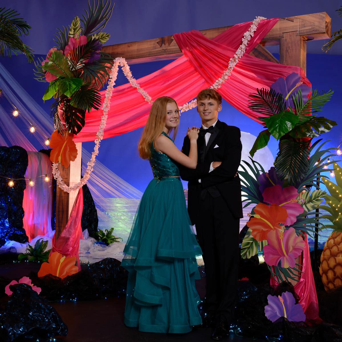Anderson's Welcome to The Tropics Archway Kit, Tropical Theme, Hawaiian Theme, Event Decorations - Image 6